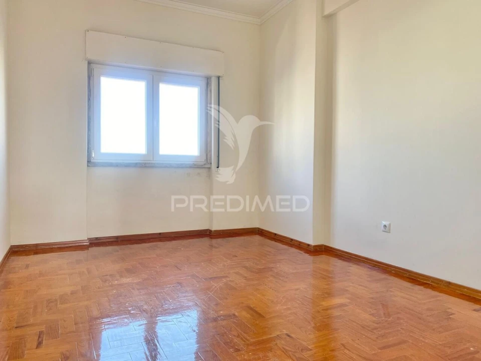 Apartamento T3 para Venda em Santa Iria de Azoia, São João da Talha e Bobadela Foto 28