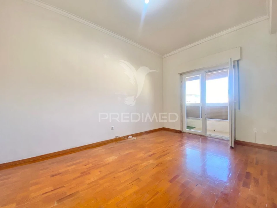 Apartamento T3 para Venda em Santa Iria de Azoia, São João da Talha e Bobadela Foto 11