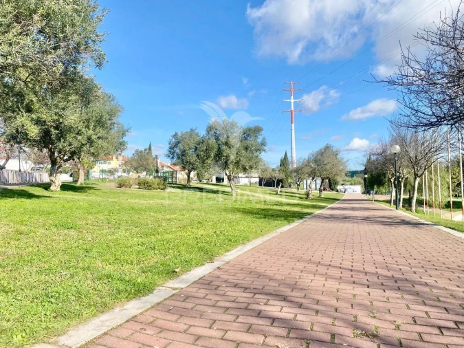 Apartamento T3 para Venda em Santa Iria de Azoia, São João da Talha e Bobadela Foto 34