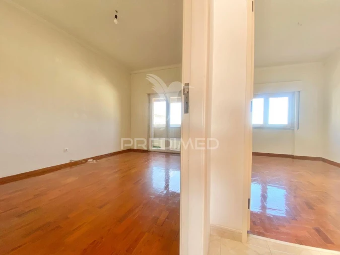 Apartamento T3 para Venda em Santa Iria de Azoia, São João da Talha e Bobadela Foto 27