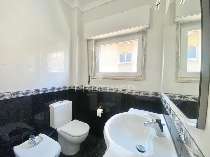 Apartamento T3 para Venda em Santa Iria de Azoia, São João da Talha e Bobadela Foto 17