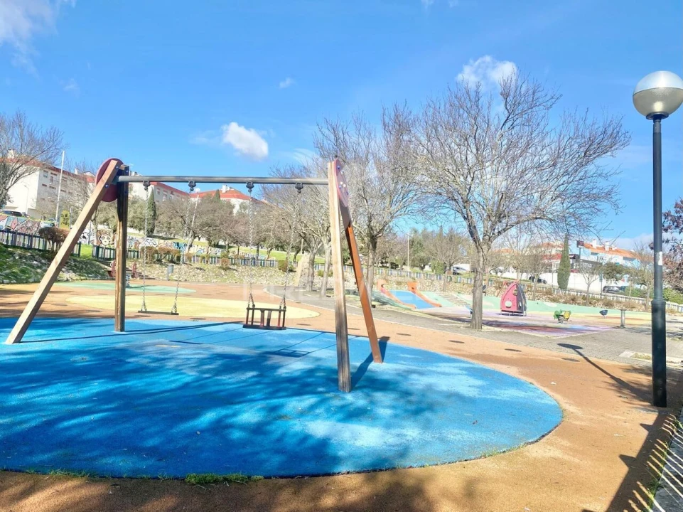 Apartamento T3 para Venda em Santa Iria de Azoia, São João da Talha e Bobadela Foto 35