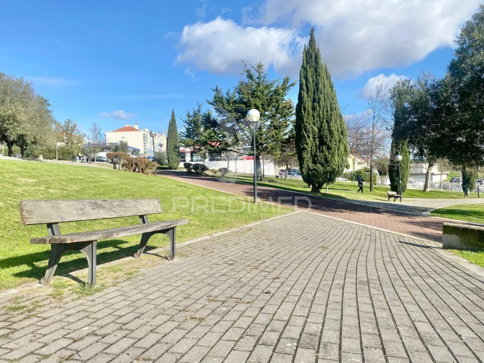 Apartamento T3 para Venda em Santa Iria de Azoia, São João da Talha e Bobadela Foto 37