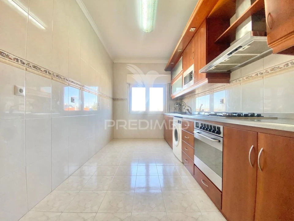 Apartamento T3 para Venda em Santa Iria de Azoia, São João da Talha e Bobadela Foto 4