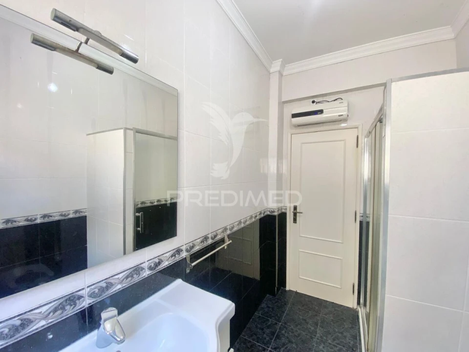 Apartamento T3 para Venda em Santa Iria de Azoia, São João da Talha e Bobadela Foto 15