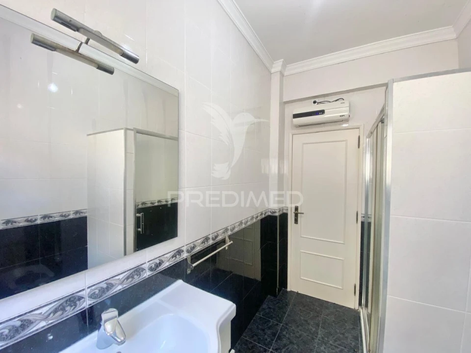 Apartamento T3 para Venda em Santa Iria de Azoia, São João da Talha e Bobadela Foto 14