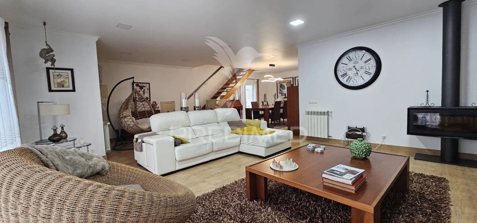 Moradia T4 para Venda em Salvaterra de Magos e Foros de Salvaterra Foto 13