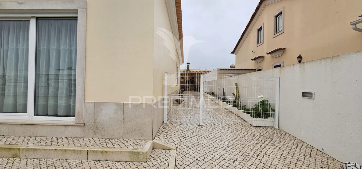 Moradia T4 para Venda em Salvaterra de Magos e Foros de Salvaterra Foto 19