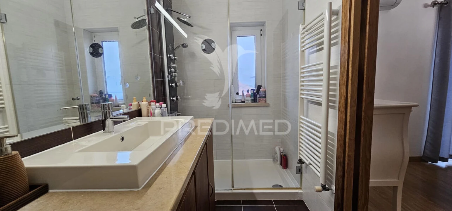 Moradia T4 para Venda em Salvaterra de Magos e Foros de Salvaterra Foto 31