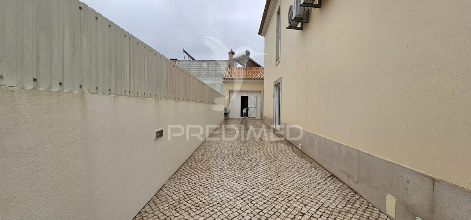 Moradia T4 para Venda em Salvaterra de Magos e Foros de Salvaterra Foto 22