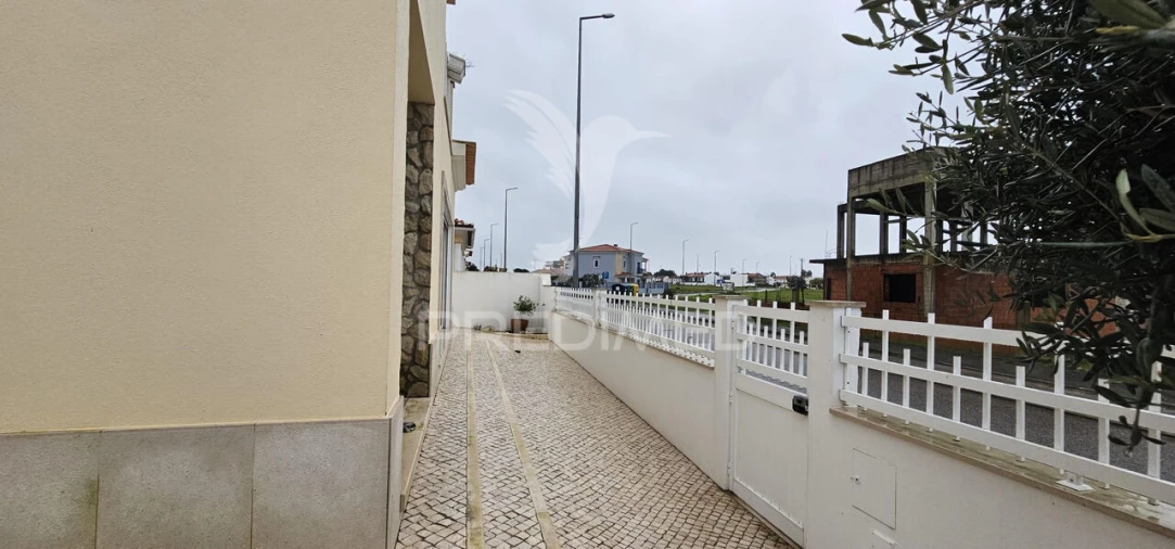 Moradia T4 para Venda em Salvaterra de Magos e Foros de Salvaterra Foto 34