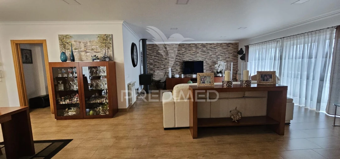 Moradia T4 para Venda em Salvaterra de Magos e Foros de Salvaterra Foto 12