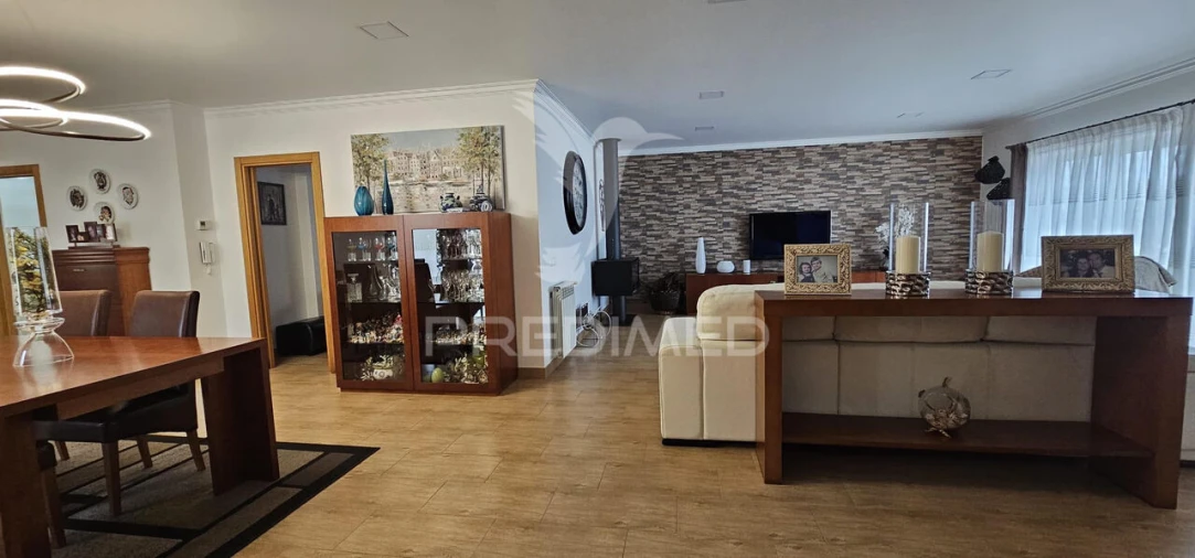 Moradia T4 para Venda em Salvaterra de Magos e Foros de Salvaterra Foto 10