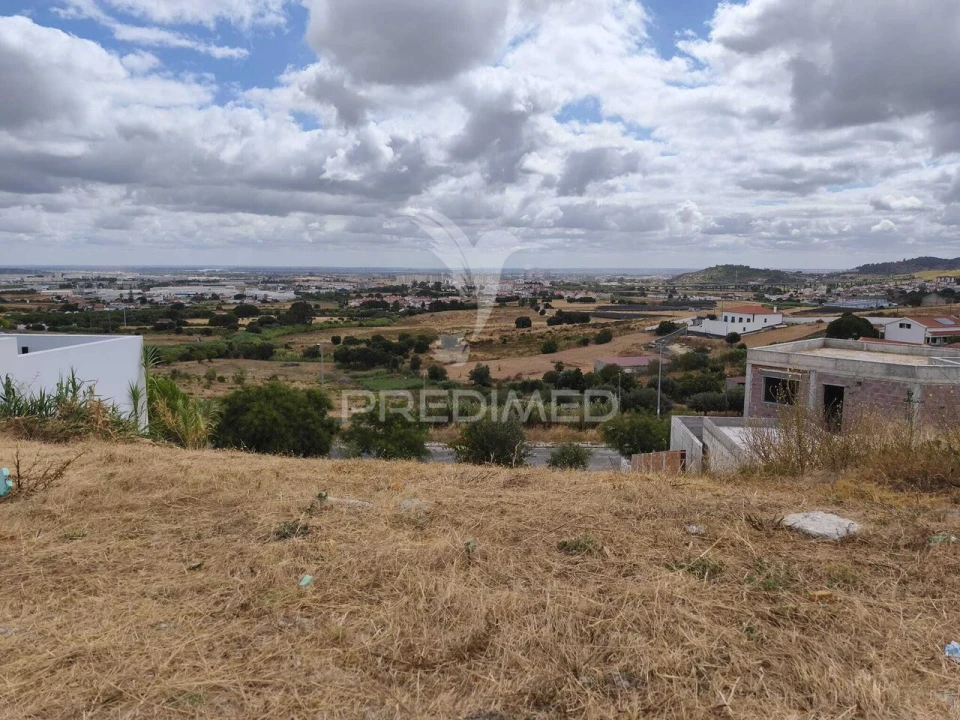 Terreno para Venda em Alenquer (Santo Estêvão e Triana) Foto 1