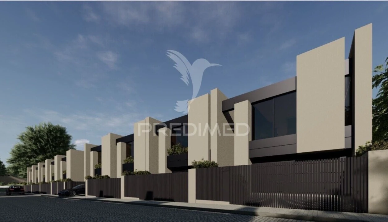 Moradia T3 para Venda em Fânzeres e São Pedro da Cova Foto 12