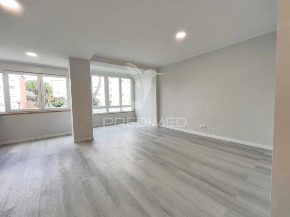 Apartamento T2 para Venda em Oeiras e São Julião da Barra, Paço de Arcos e Caxias Foto 4