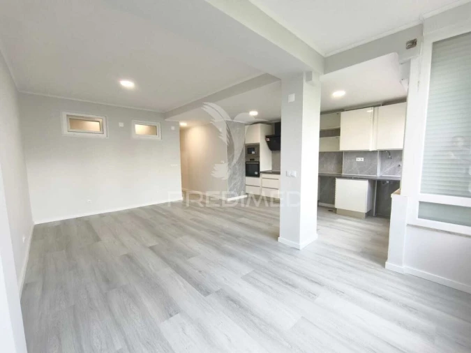 Apartamento T2 para Venda em Oeiras e São Julião da Barra, Paço de Arcos e Caxias Foto 2