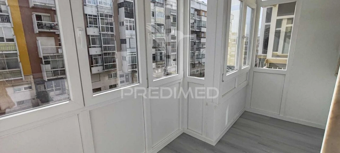 Apartamento T2 para Venda em Oeiras e São Julião da Barra, Paço de Arcos e Caxias Foto 13