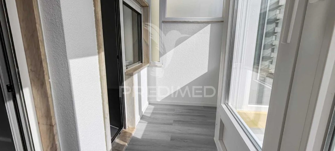 Apartamento T2 para Venda em Oeiras e São Julião da Barra, Paço de Arcos e Caxias Foto 12