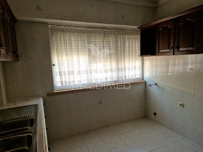 Apartamento T2 para Venda em Pontinha e Famões Foto 13