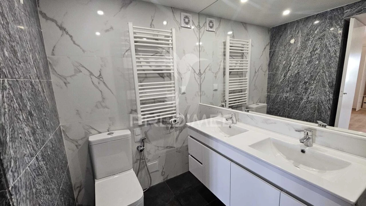 Apartamento T2 para Venda em Cascais e Estoril Foto 3