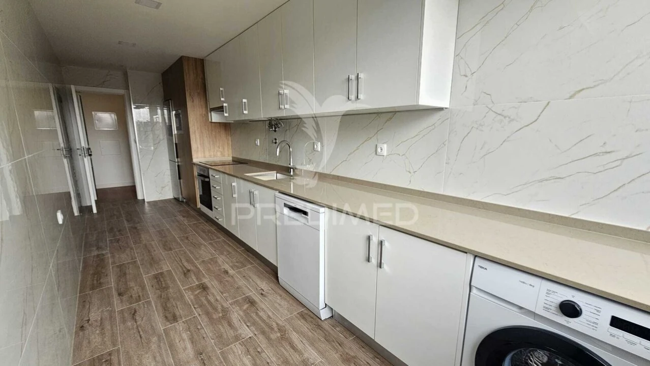 Apartamento T2 para Venda em Cascais e Estoril Foto 5
