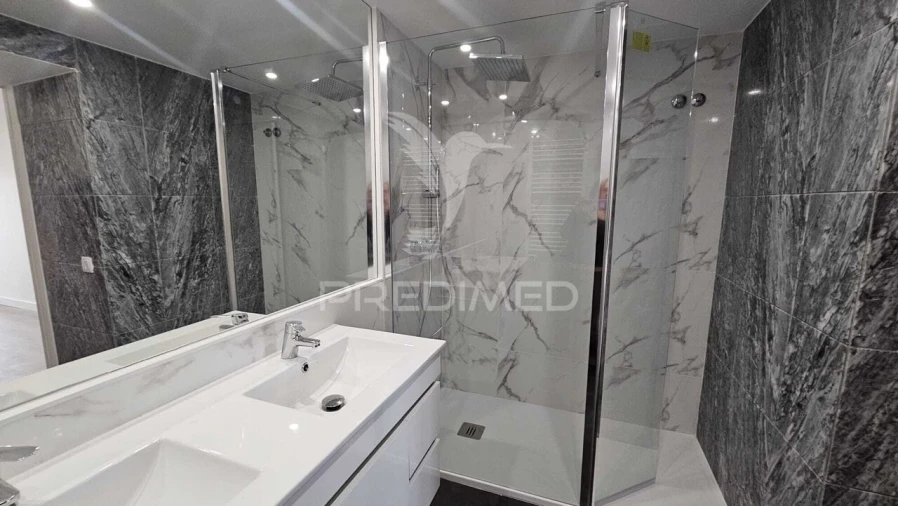 Apartamento T2 para Venda em Cascais e Estoril Foto 15