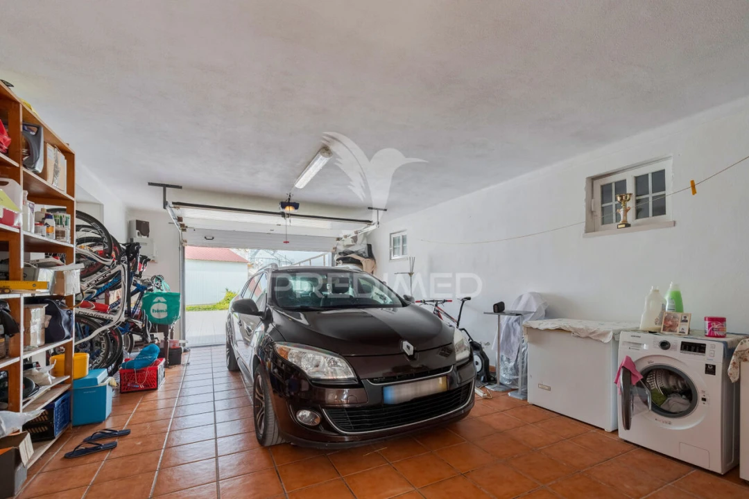 Moradia T5 para Venda em Santa Maria do Castelo e Santiago e Santa Susana Foto 35