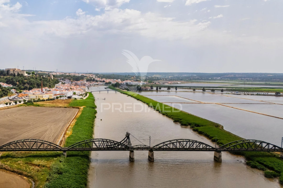 Moradia T5 para Venda em Santa Maria do Castelo e Santiago e Santa Susana Foto 26