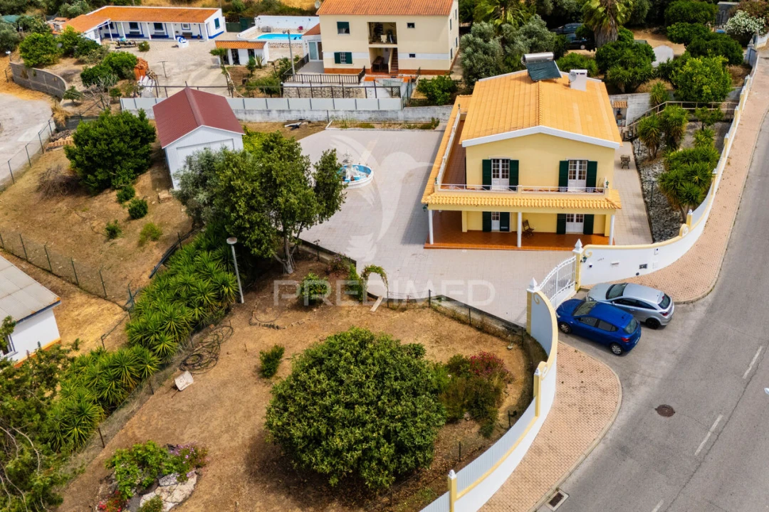 Moradia T5 para Venda em Santa Maria do Castelo e Santiago e Santa Susana Foto 30