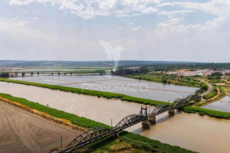 Moradia T5 para Venda em Santa Maria do Castelo e Santiago e Santa Susana Foto 25