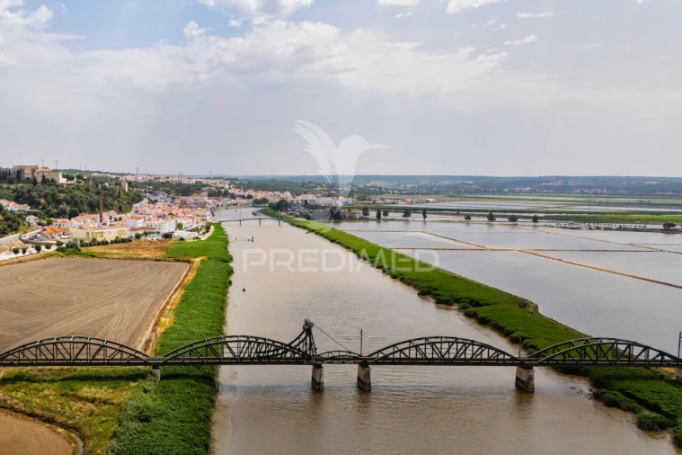 Moradia T5 para Venda em Santa Maria do Castelo e Santiago e Santa Susana Foto 26