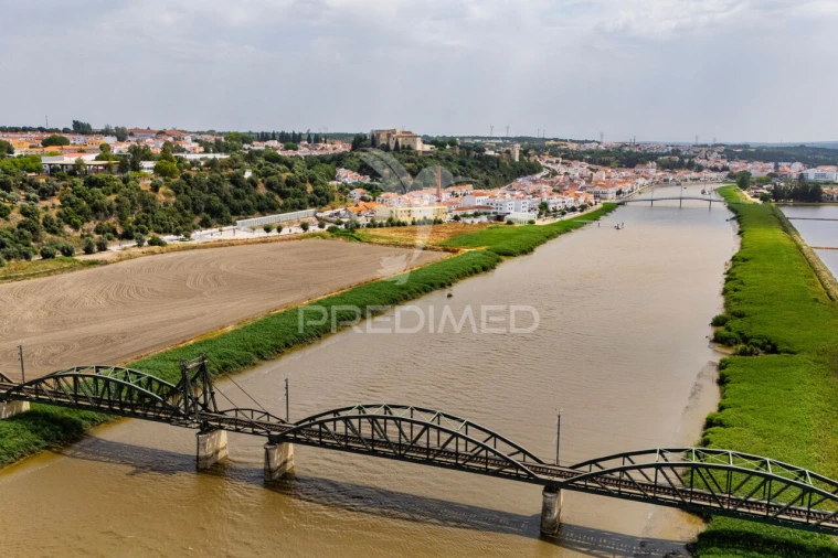 Moradia T5 para Venda em Santa Maria do Castelo e Santiago e Santa Susana Foto 27