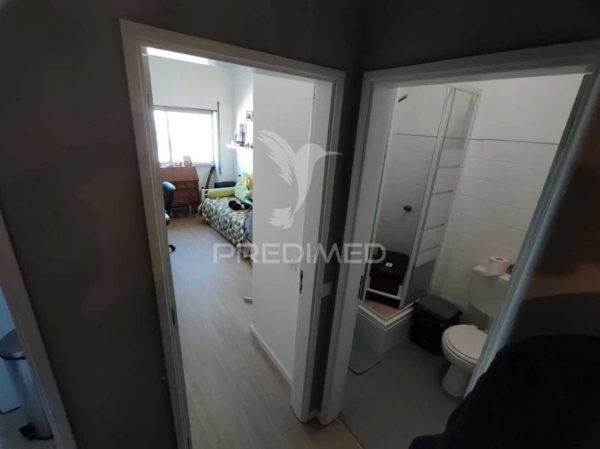 Apartamento T3 para Venda em Almada, Cova da Piedade, Pragal e Cacilhas Foto 16
