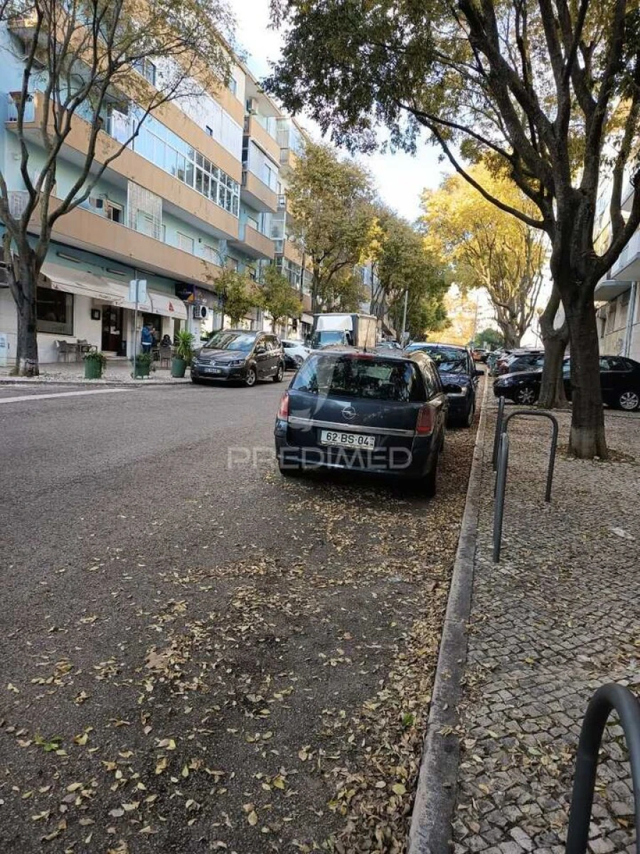 Apartamento T3 para Venda em Almada, Cova da Piedade, Pragal e Cacilhas Foto 28
