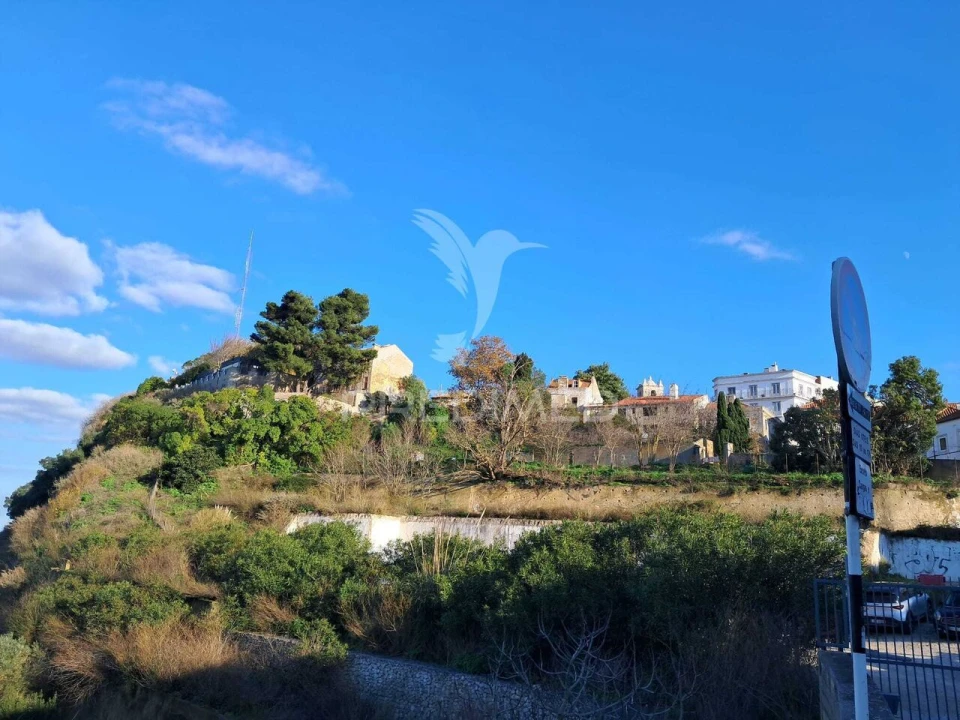 Prédio para Venda em Almada, Cova da Piedade, Pragal e Cacilhas Foto 21