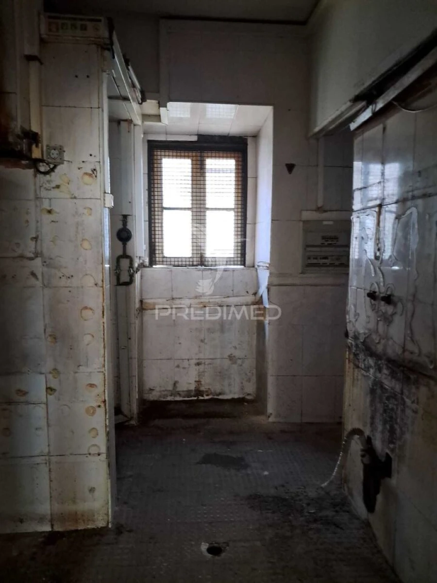 Prédio para Venda em Almada, Cova da Piedade, Pragal e Cacilhas Foto 14