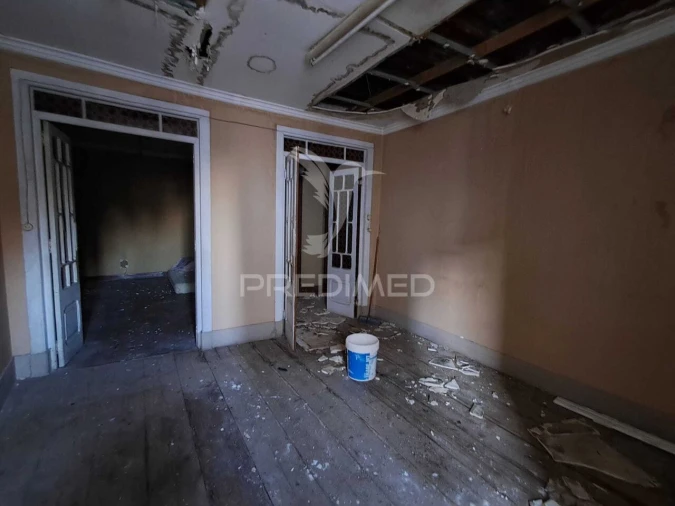 Prédio para Venda em Almada, Cova da Piedade, Pragal e Cacilhas Foto 11