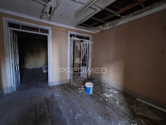 Prédio para Venda em Almada, Cova da Piedade, Pragal e Cacilhas Foto 11