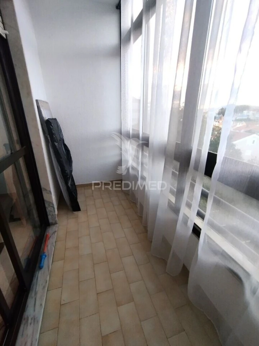 Apartamento T2 para Venda em Agualva e Mira-Sintra Foto 13