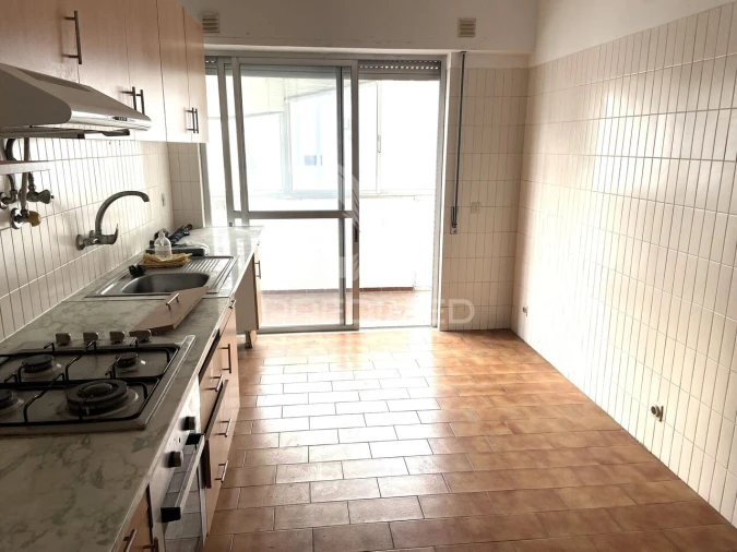 Apartamento T2 para Venda em Almada, Cova da Piedade, Pragal e Cacilhas Foto 1