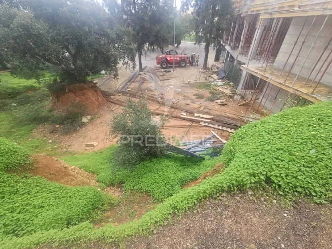 Terreno para Venda em Estômbar e Parchal Foto 2