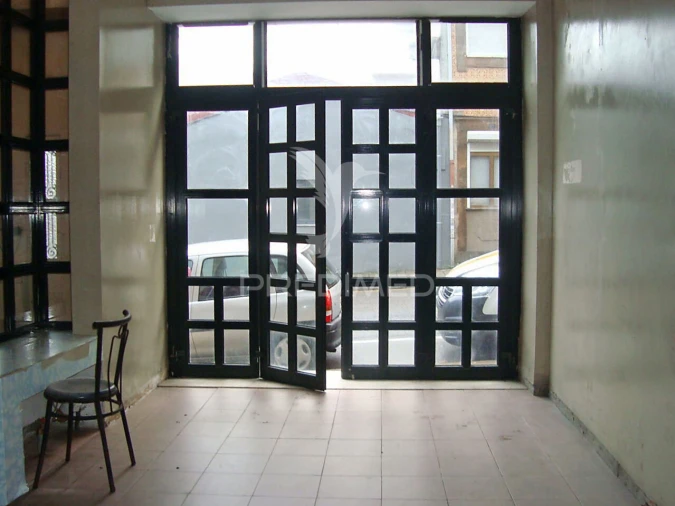 Loja para Venda em Cedofeita, Santo Ildefonso, Sé, Miragaia, São Nicolau e Vitória Foto 1