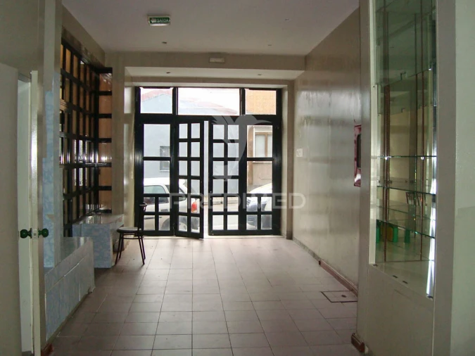 Loja para Venda em Cedofeita, Santo Ildefonso, Sé, Miragaia, São Nicolau e Vitória Foto 15