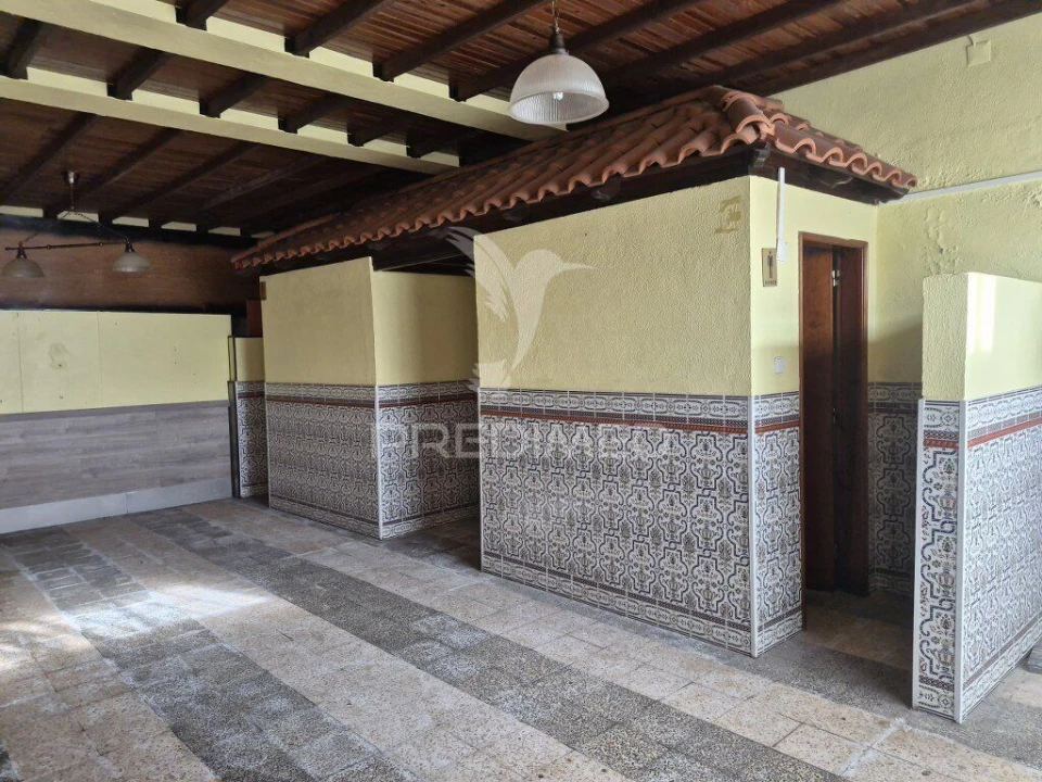 Loja para Venda em Gaio-Rosário e Sarilhos Pequenos Foto 6