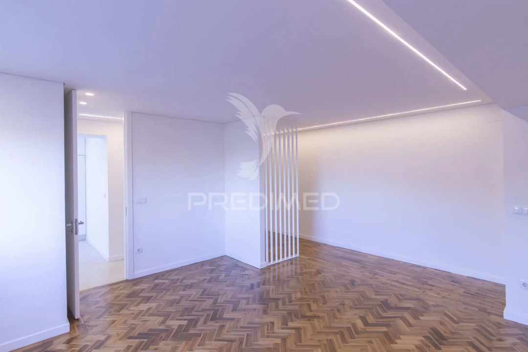 Apartamento T4 para Venda em Cedofeita, Santo Ildefonso, Sé, Miragaia, São Nicolau e Vitória Foto 13