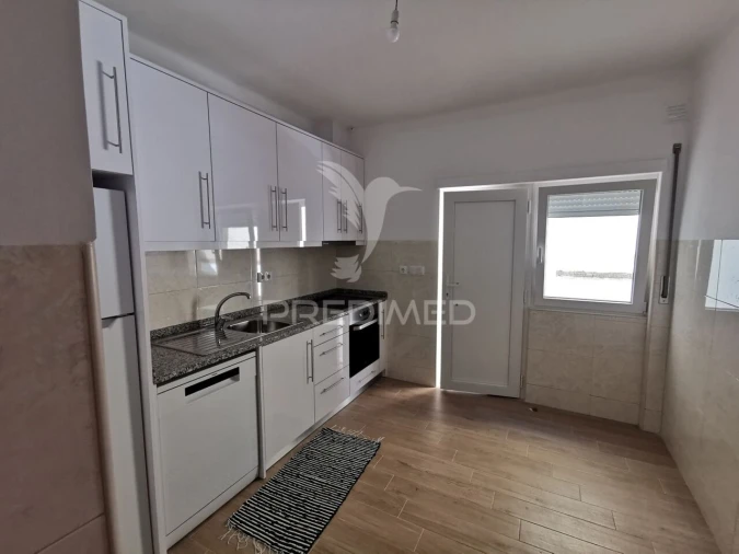 Apartamento T4 para Venda em Abrantes (São Vicente e São João) e Alferrarede Foto 1