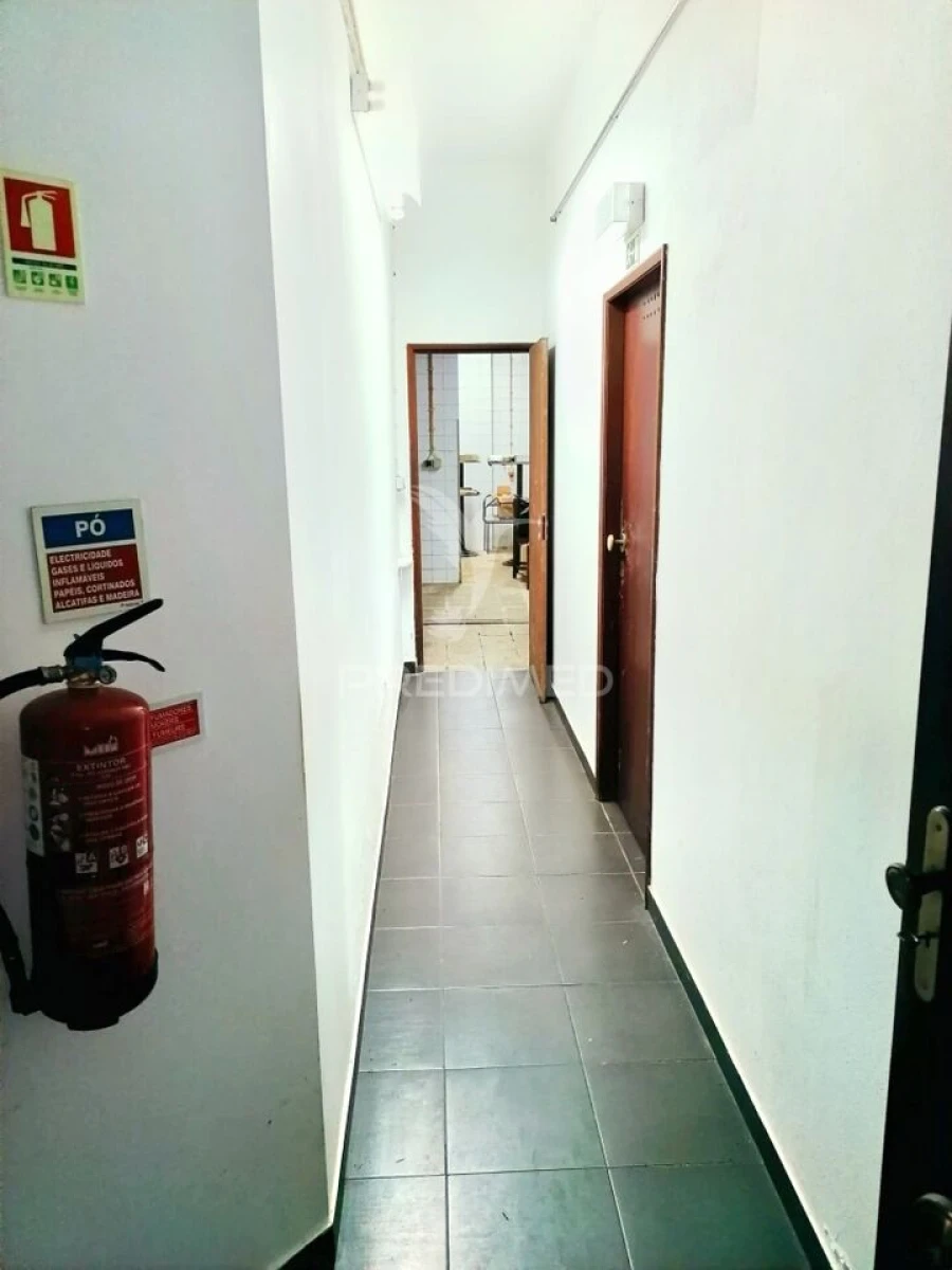 Loja para Venda em Marvila, Ribeira Santarém, São Salvador, São Nicolau Foto 29