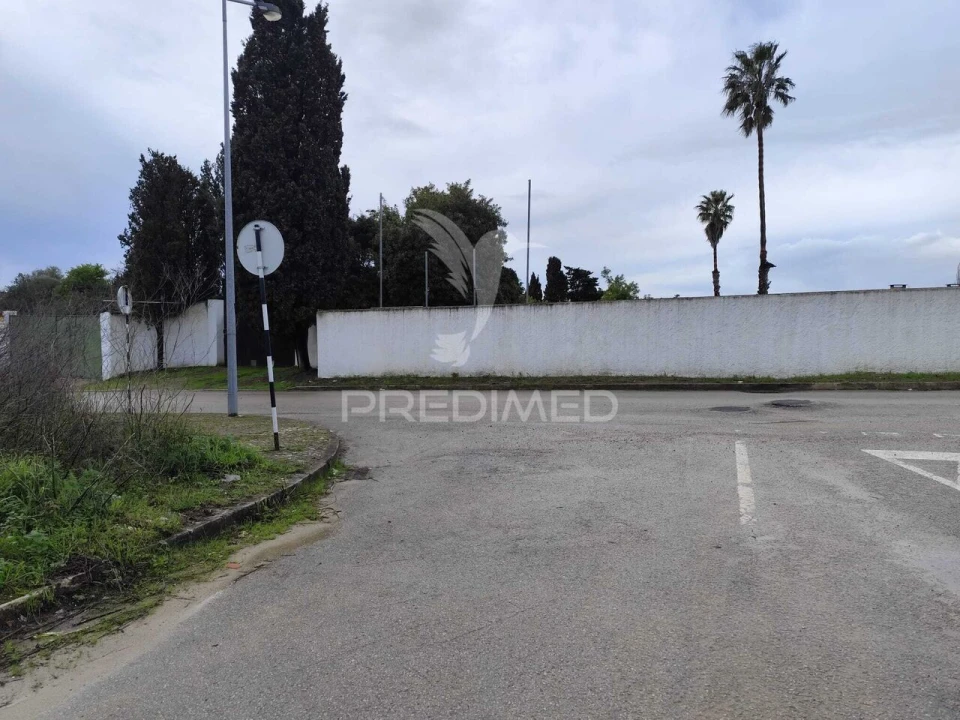 Terreno para Venda em Charneca de Caparica e Sobreda Foto 8