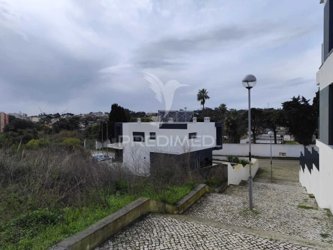 Terreno para Venda em Charneca de Caparica e Sobreda Foto 11